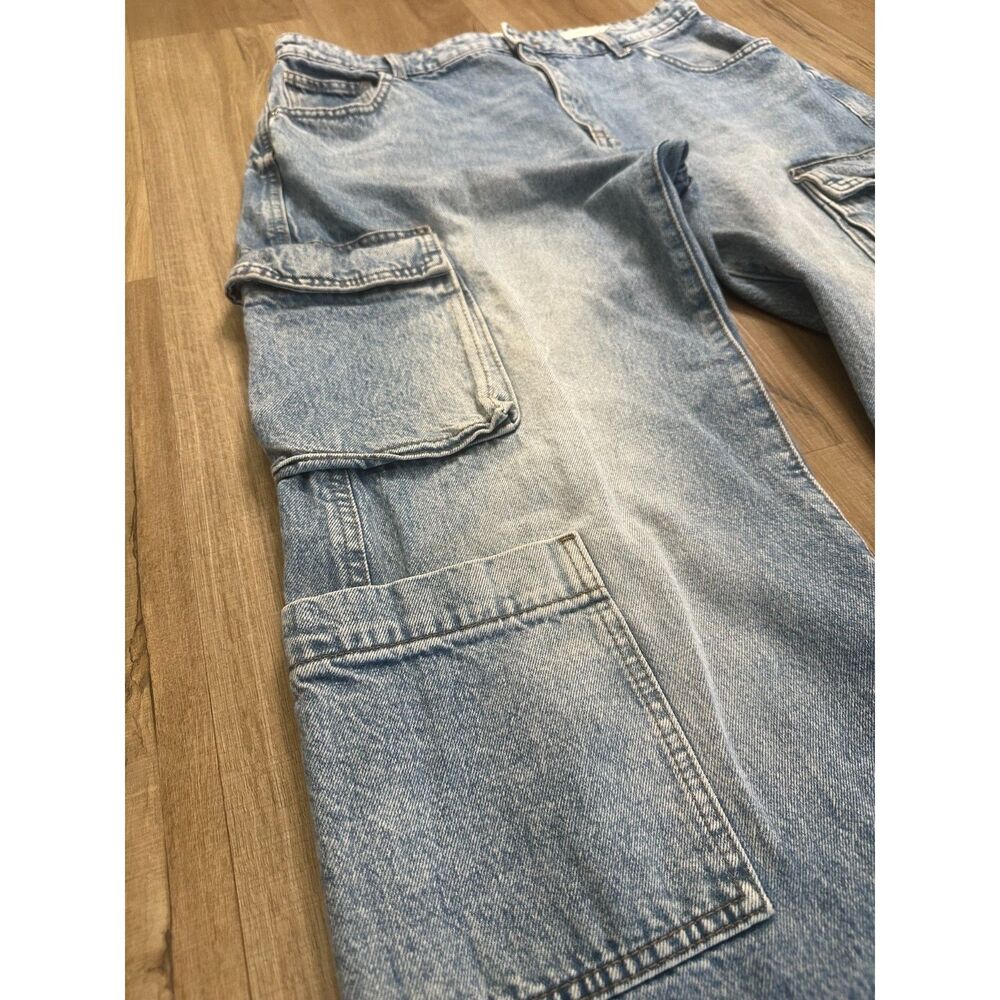 Cotton On Women's 10 US Wide Leg Cargo Stone Washed Distressed Jeans - Picture 10 of 13